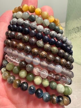 *LIKE NEW* Crystal & Gemstone Natural Tones Assorted Bead Bracelets LOT 10